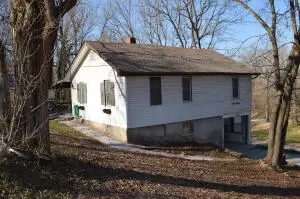 405 E South Ave, Harrison, AR 72601 photo 4
