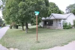 1413 N Spring Rd, Harrison, AR 72601 photo 1