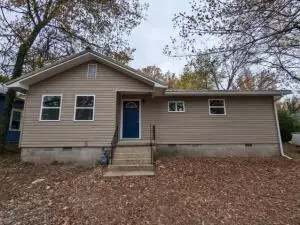 220 E Rogers, Harrison, AR 72601 photo 1
