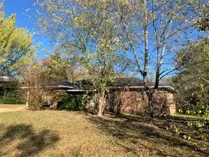 303 Harness St, Harrison, AR 72601 photo 4