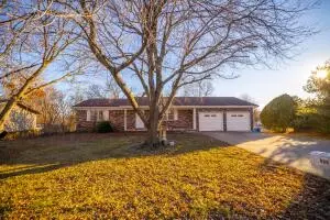 606 Oriole Dr, Harrison, AR 72601 photo 2