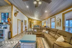 5653 E Persimmon Pl, Lead Hill, AR 72644 photo 14