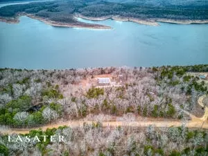 5653 E Persimmon Pl, Lead Hill, AR 72644 photo 1