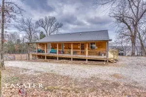 5653 E Persimmon Pl, Lead Hill, AR 72644 photo 6