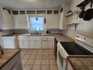 1118 N Pine St, Harrison, AR 72601 photo 2