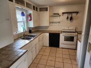 1118 N Pine St, Harrison, AR 72601 photo 3