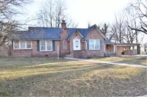 218 E Rogers Ave, Harrison, AR 72601