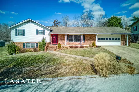 807 Robin St, Harrison, AR 72601 photo 4