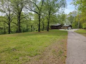 380 Park Hills Dr, Harrison, AR 72601
