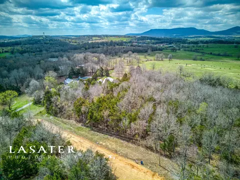 4152 Tracy Ct, Everton, AR 72633