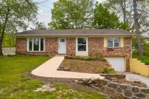 4199 Tommy St, Harrison, AR 72601