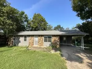 118 S Johnson St, Flippin, AR 72634