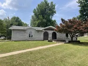 602 Dove St, Harrison, AR 72601