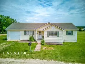12 Gabriel Cir, Eureka Springs, AR 72631