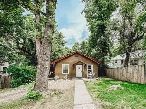 309 N Spring St, Harrison, AR 72601 photo 2