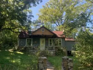 7577 N Oak, Harrison, AR 72601