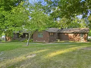 102 Callahan St, Harrison, AR 72601