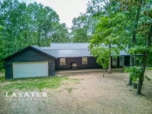 10837 Pecks Dr, Harrison, AR 72601 photo 2