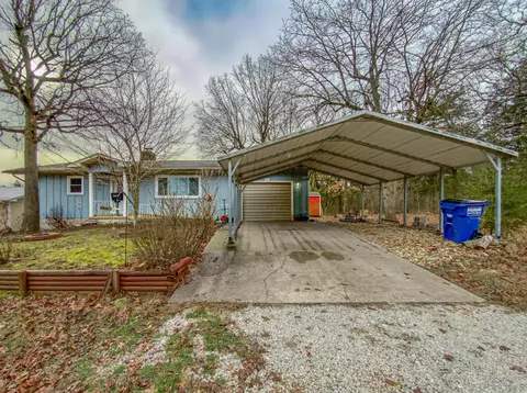 204 W Pine St, Diamond City, AR 72644