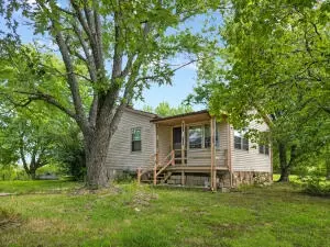 18210 N 281 Hwy, Lead Hill, AR 72644