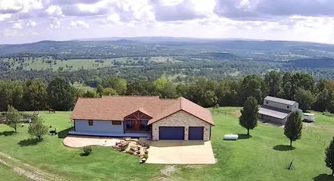 5455 Marion County 3024, Yellville, AR 72687