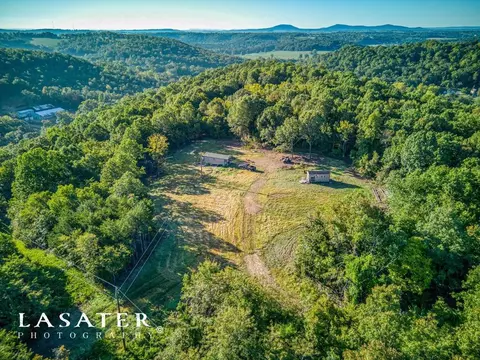 4026 Hickenbottom Rd, Harrison, AR 72601 photo 2