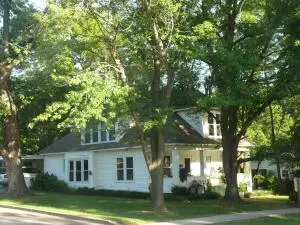 622 S Cherry St, Harrison, AR 72601