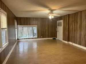 203 N Cherry St, Harrison, AR 72601 photo 9