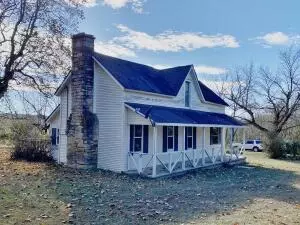1142 Miller Ln, Harrison, AR 72601