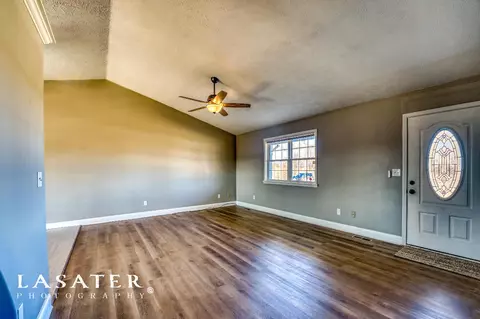 10711 Devore Dr, Harrison, AR 72601 photo 3