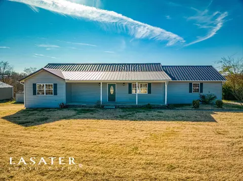 10711 Devore Dr, Harrison, AR 72601