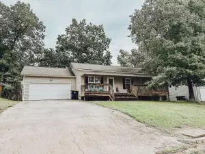 1007 Lilly St, Harrison, AR 72601 photo 2