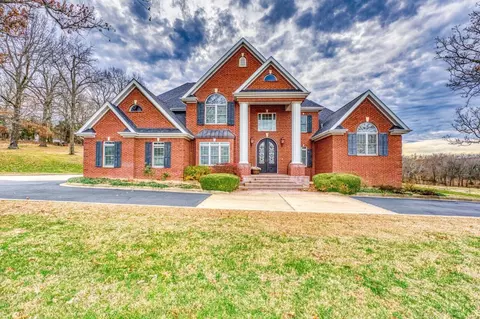 2965 Ar 392 # B, Harrison, AR 72601