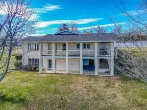 203 Locksley Ct, Harrison, AR 72601 photo 4