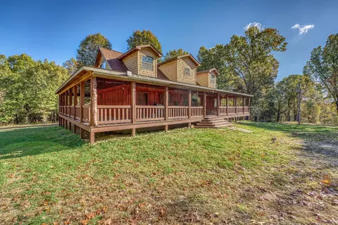 8227 Hopewell Rd, Harrison, AR 72601
