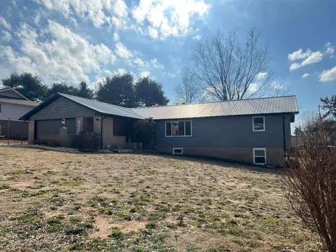 806 Quail Ave, Harrison, AR 72601