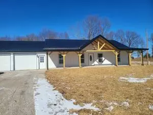 6046 N Wolf Springs Rd, Harrison, AR 72601