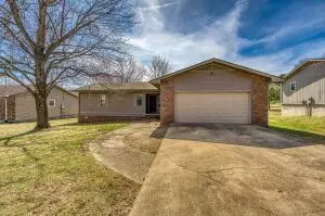 909 Quail Ave, Harrison, AR 72601