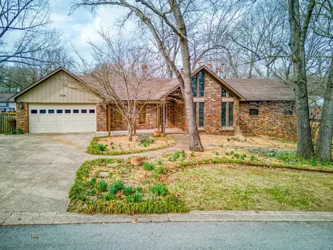 508 Oxford Ln, Harrison, AR 72601