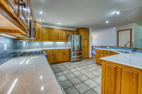 304 Pebble Beach Dr, Harrison, AR 72601 photo 10