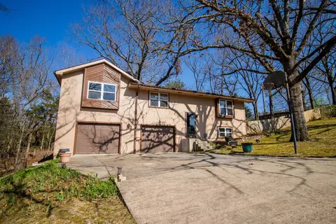 Exterior - 124 Rose Oneill Dr, Branson, MO 65616 photo 2 of 8