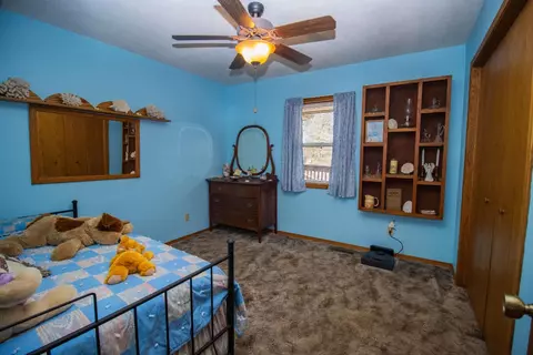 Bedroom - 124 Rose Oneill Dr, Branson, MO 65616 photo 5 of 7