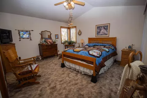 Bedroom - 124 Rose Oneill Dr, Branson, MO 65616 photo 1 of 7