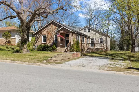 1101 N Maple St, Harrison, AR 72601