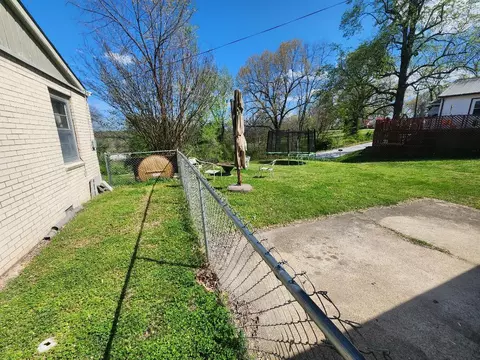 Exterior - 224 May St, Harrison, AR 72601 photo 3 of 5