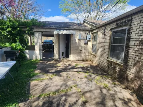 Exterior - 224 May St, Harrison, AR 72601 photo 4 of 5