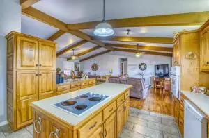 402 Pebble Beach Dr, Harrison, AR 72601 photo 16