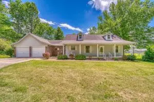 1702 Leonard St, Harrison, AR 72601