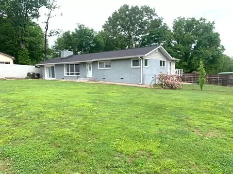 609 E Main St, Flippin, AR 72634 photo 2