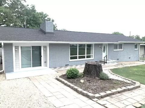 609 E Main St, Flippin, AR 72634 photo 5